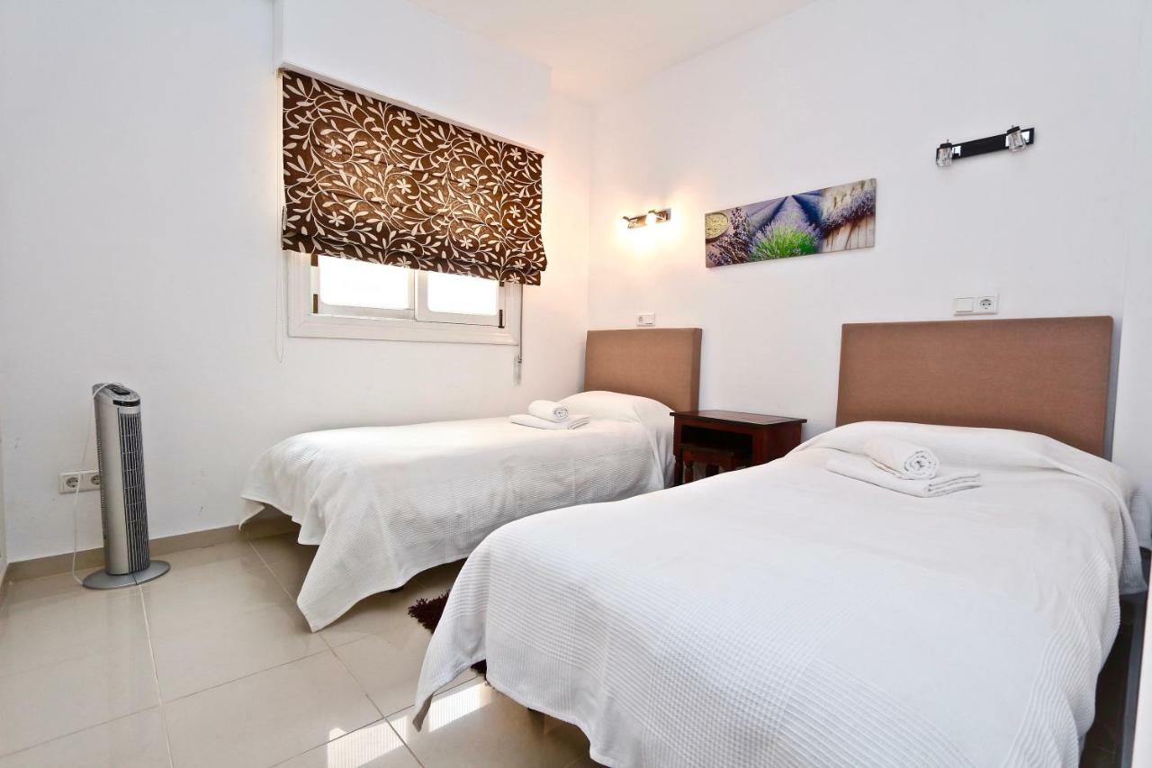 3- Bedroom Apartment In The Centre Of Calpe With Nice Living Room, 1 Bathroom. Zewnętrze zdjęcie